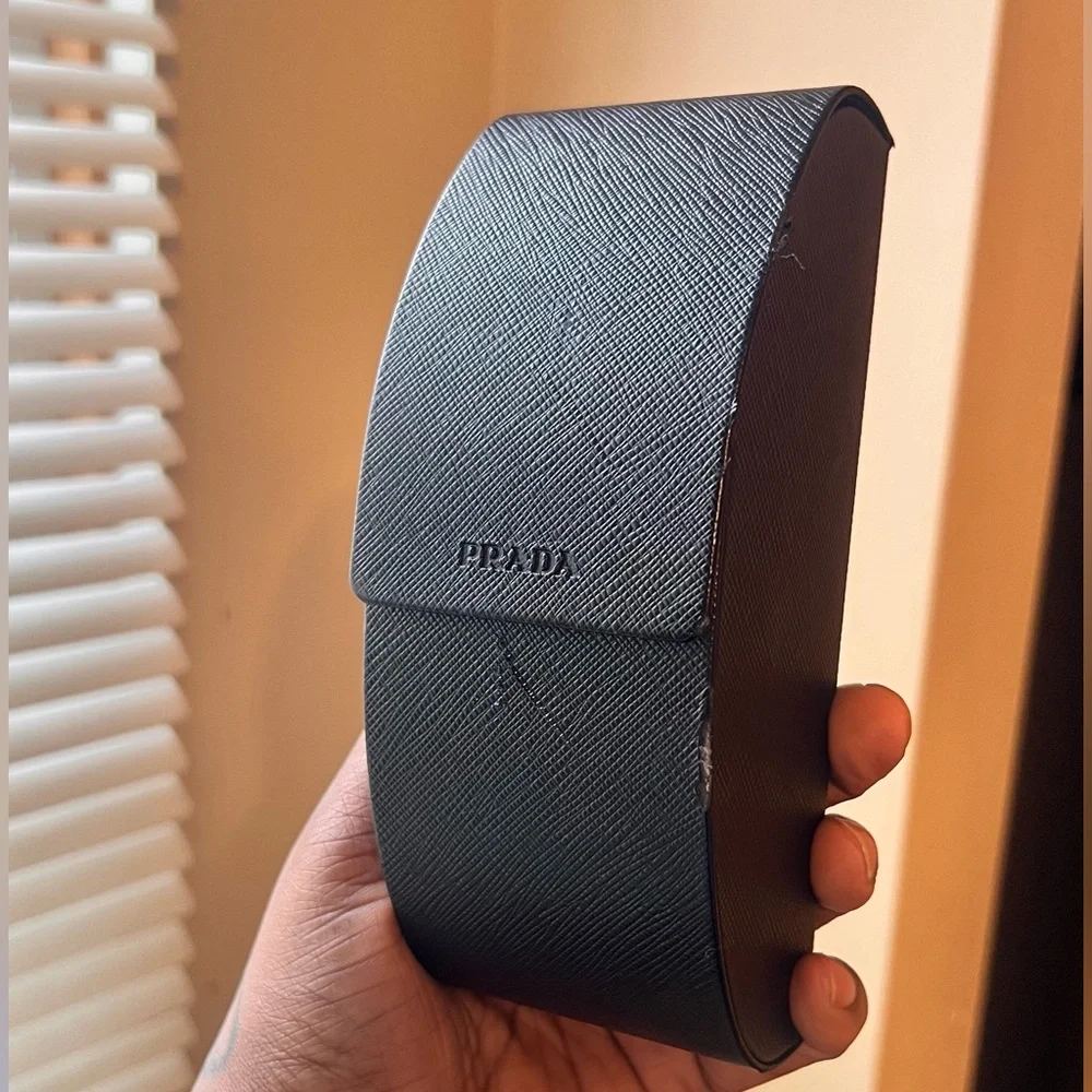 Authentic PRADA Sunglasses - Picture 4 of 5